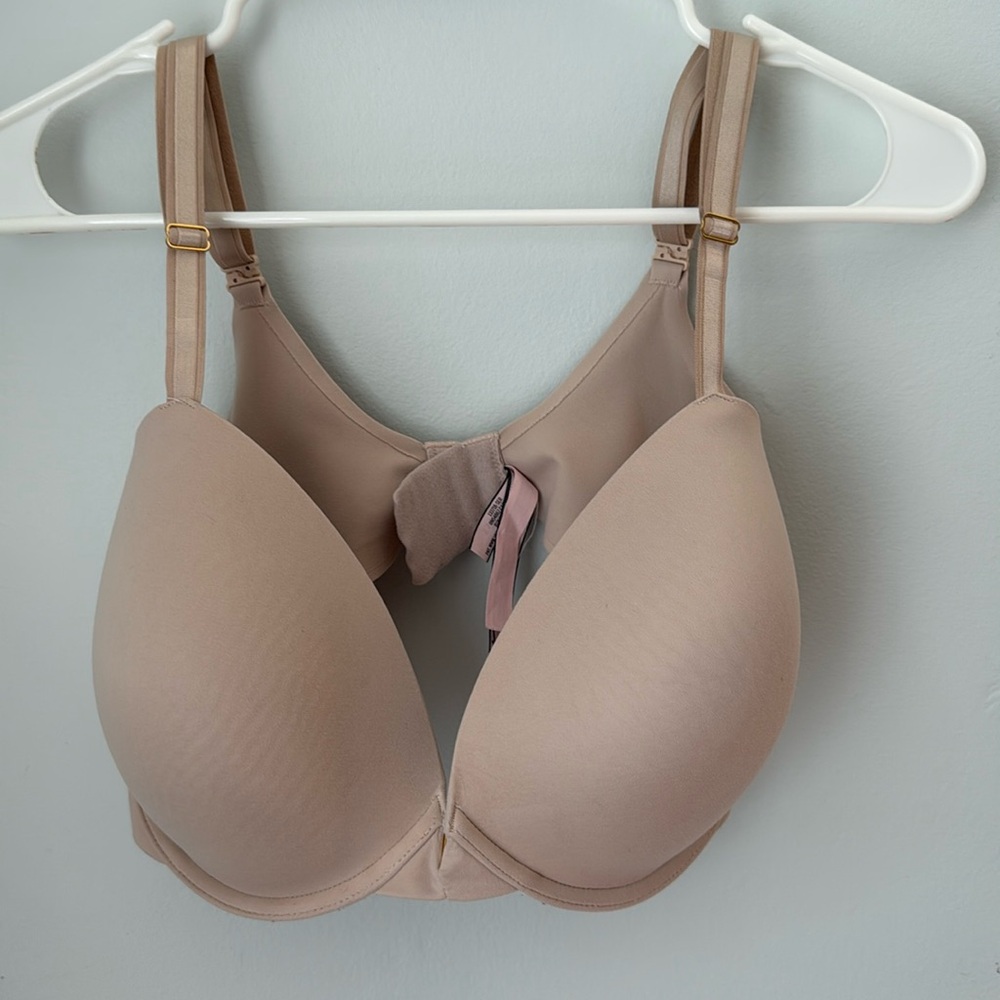 Victoria’s Secret lined Demi underwire bra 36DDD